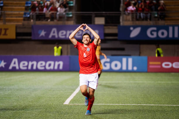 显得有些尴 显得有些尴