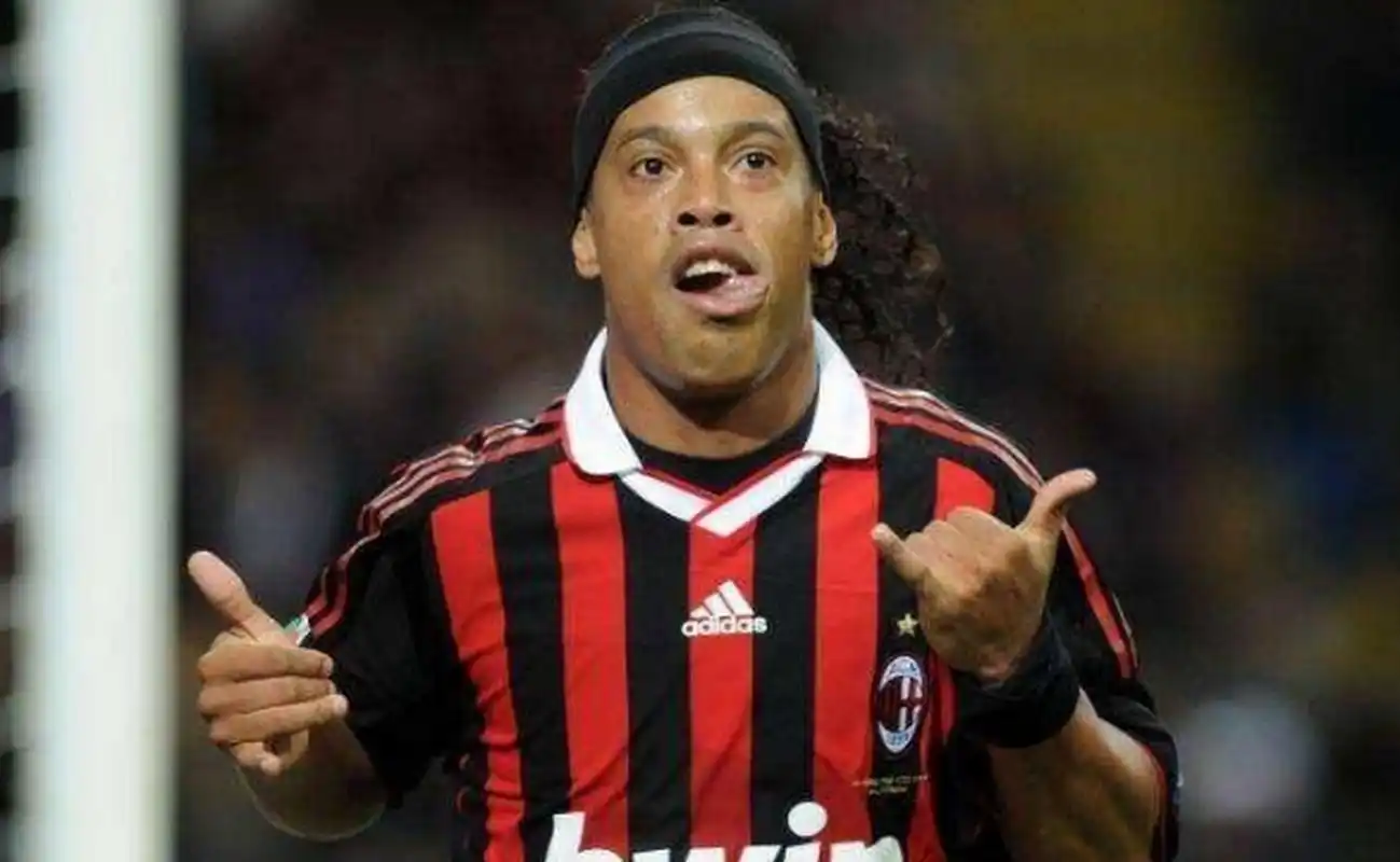 在与巴黎圣 在与巴黎圣